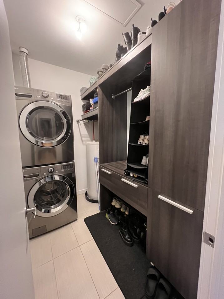 750 32e Avenue - Photo 3 of 7