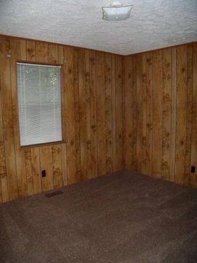 159 Dogwood Ave - Photo 3 of 6