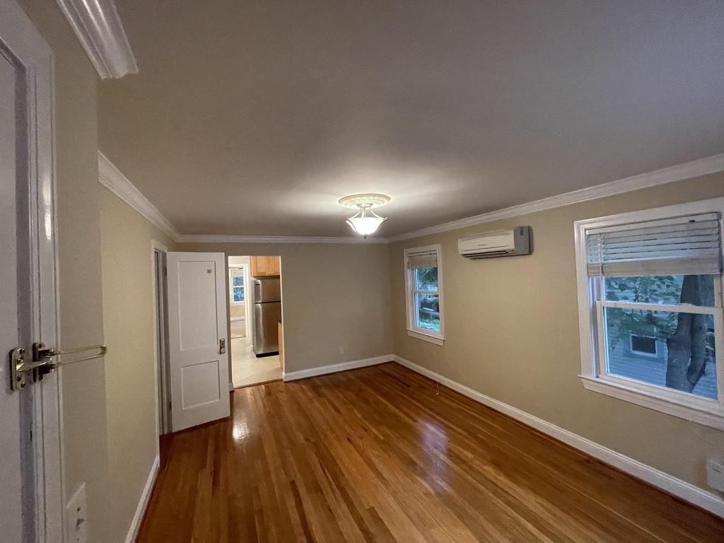 7209 Flower Ave - Photo 3 of 19