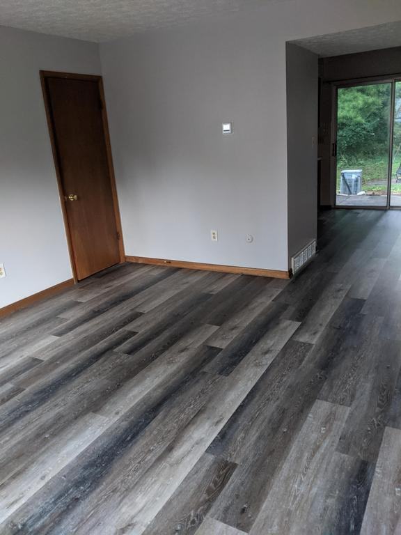 39 W Lincoln St - Photo 2 of 11