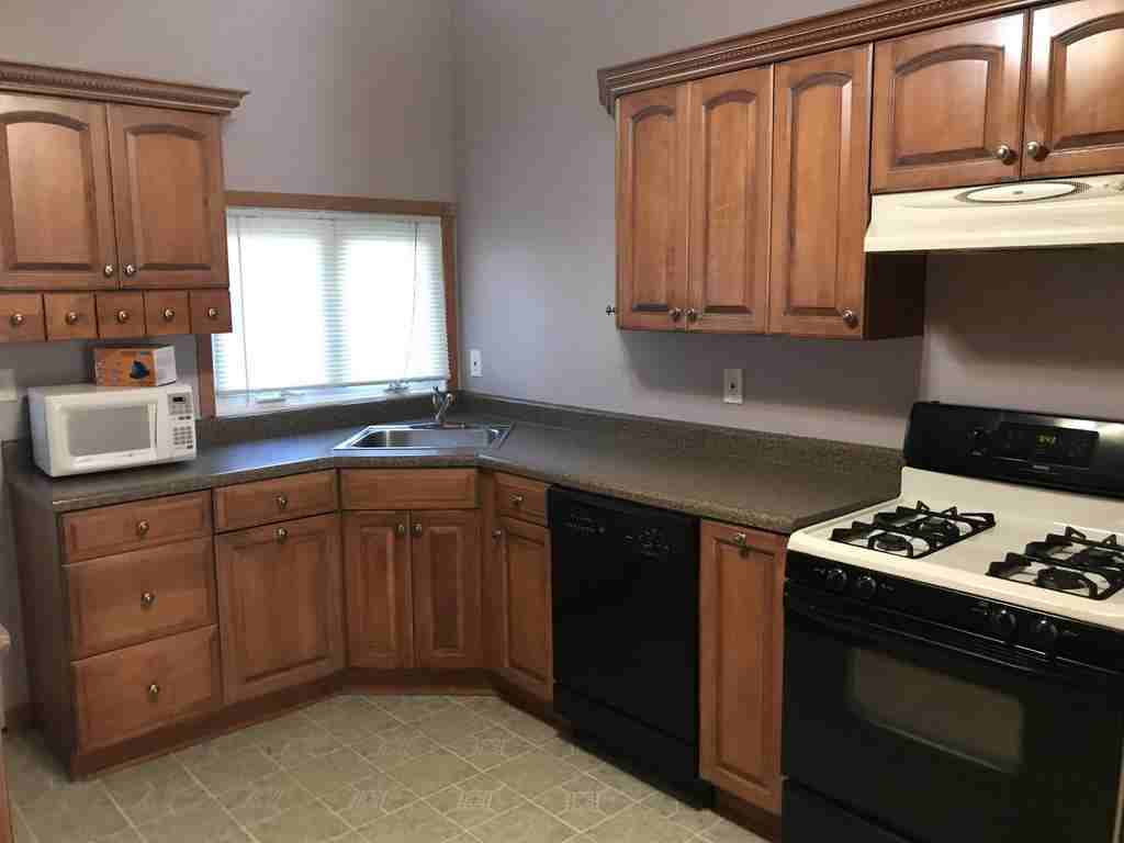 227 Henderson St - Photo 3 of 14