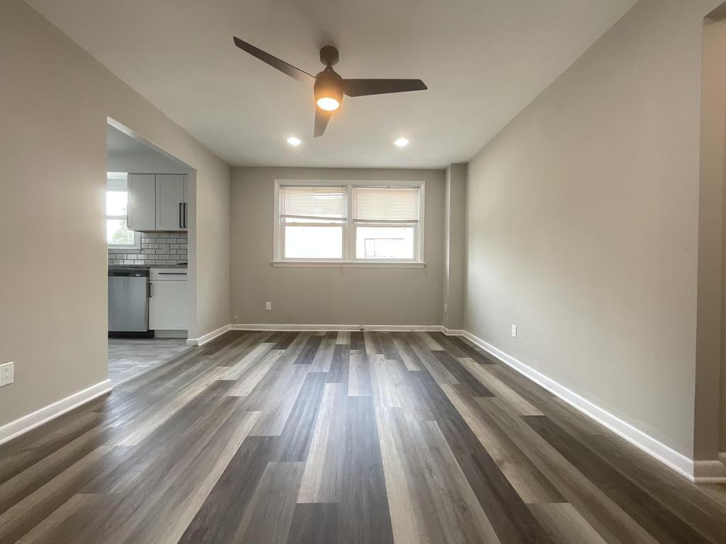 3821 Garrett Rd - Photo 3 of 10