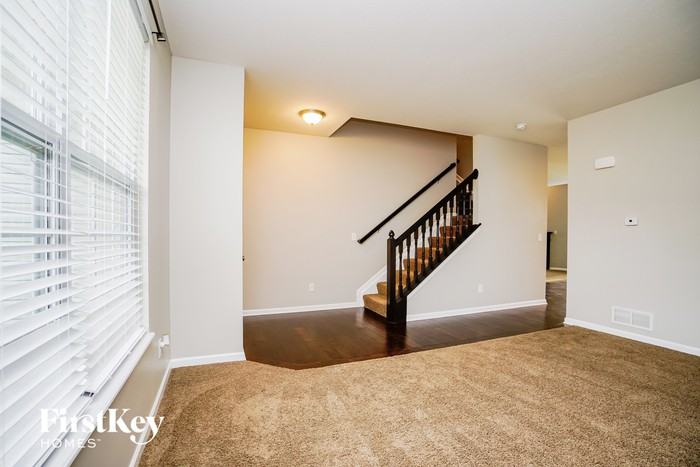 198 Shaleridge Dr - Photo 2 of 15