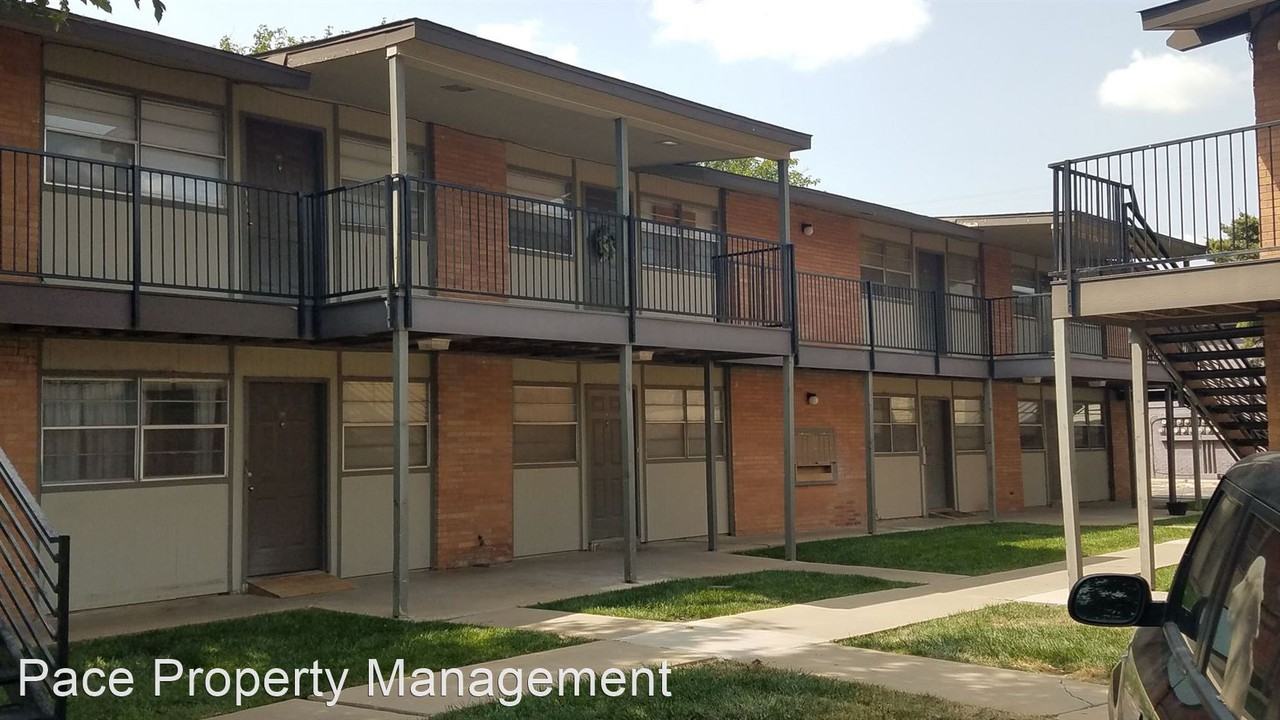 2804 Southwest 28th Avenue - Photo 3 of 24