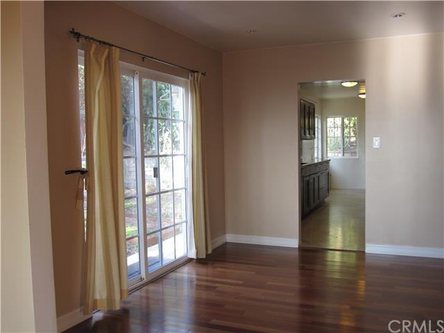 529 Meadows Dr - Photo 3 of 9