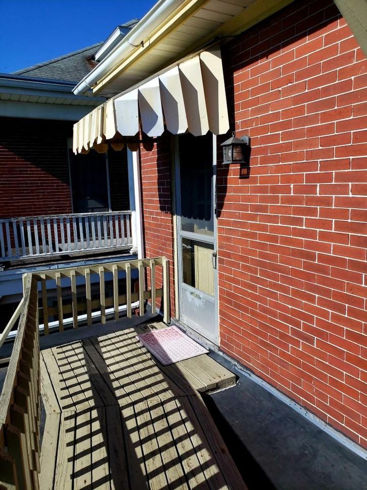 144-146 N. MARKET STREET - Photo 2 of 8