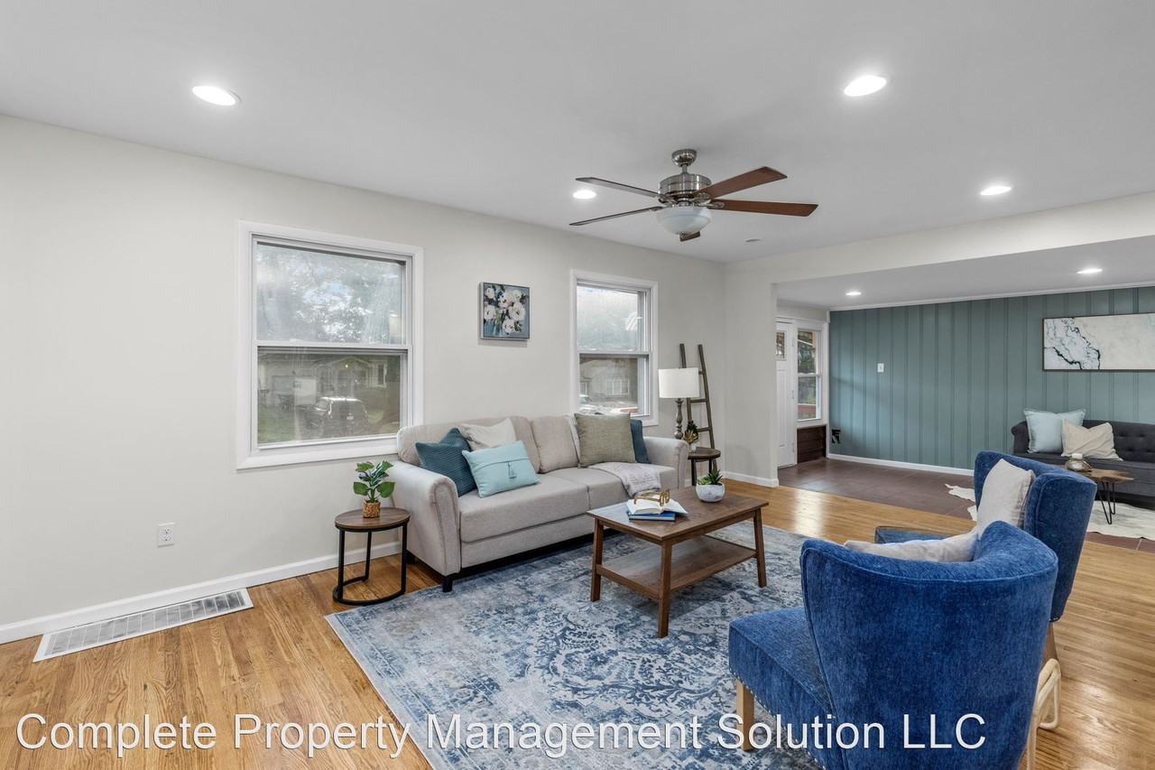 9551 Cantwell Dr - Photo 3 of 20