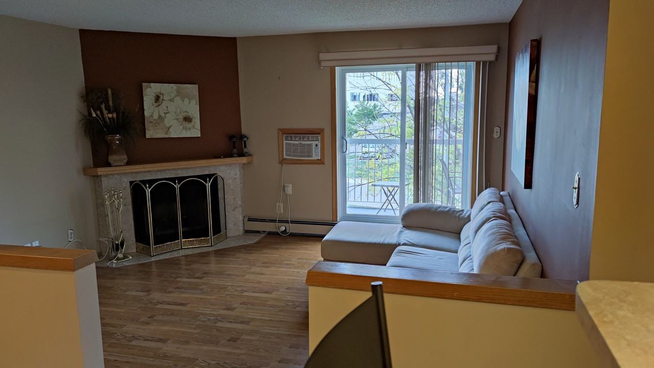 130 Plaza Drive - Photo 3 of 13