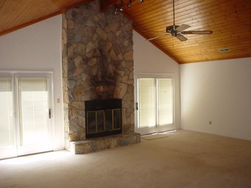 4301 Mill Creek Rd - Photo 3 of 10
