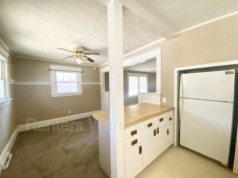 1829 48th St - Photo 2 of 18