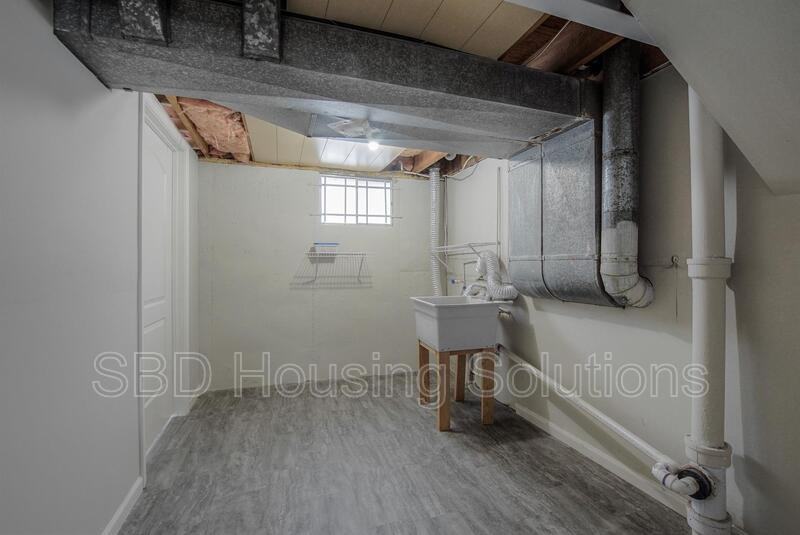 16003 E 35th St S - Photo 4 of 34