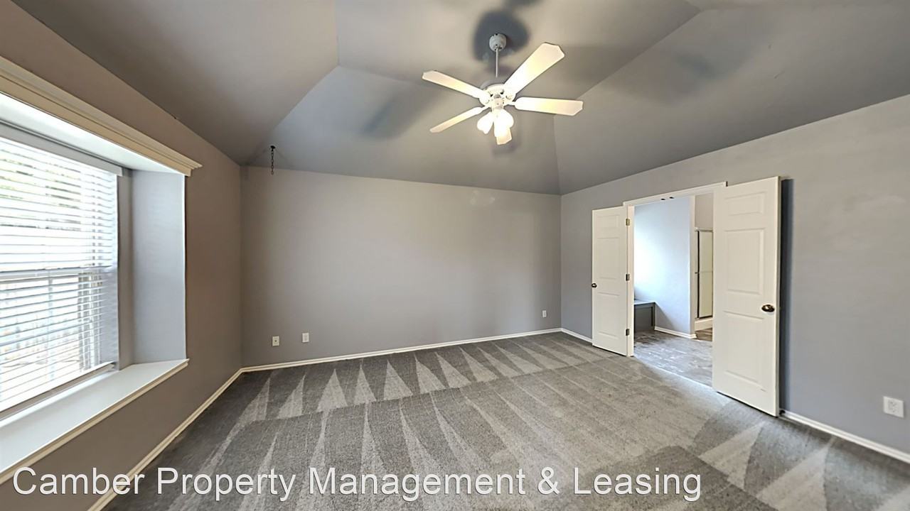 17309 Platinum Ln - Photo 3 of 19