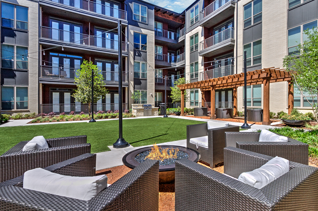 Teak at the Branch - Photo 2 of 20