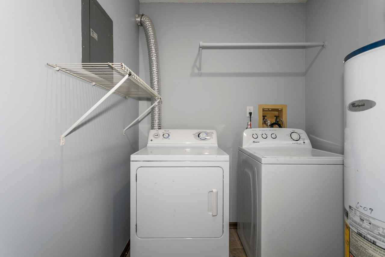 2 bed 2 bath in Pleasant Valley, MO - Photo 2 of 14