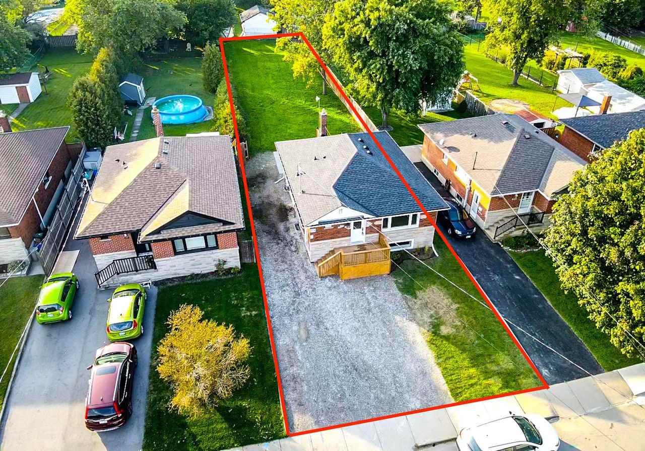 LEGAL DUPLEX!! FULLY RENOVATED 2BEDROOM BASEMENT SUITE AVAILABLE