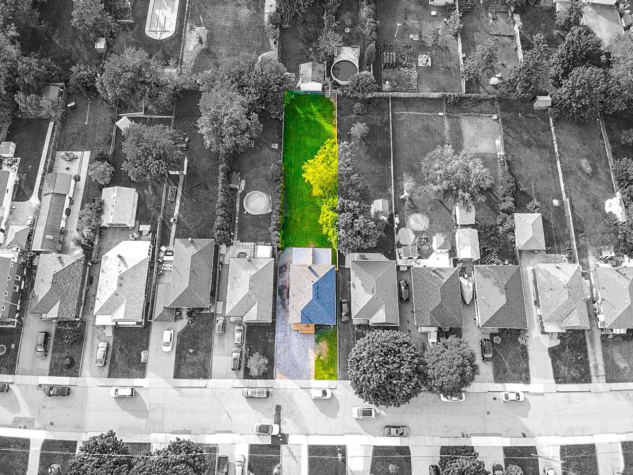 LEGAL DUPLEX!! FULLY RENOVATED 2BEDROOM BASEMENT SUITE AVAILABLE