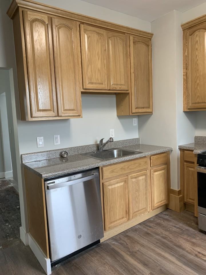 1270 Mayflower Ave #1F - Photo 2 of 12