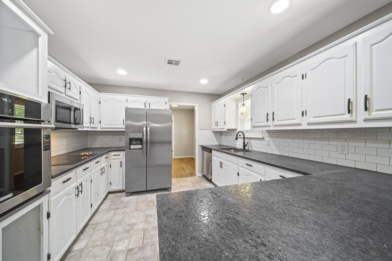 11401 S 98th East Ave #1 - Photo 5 of 19