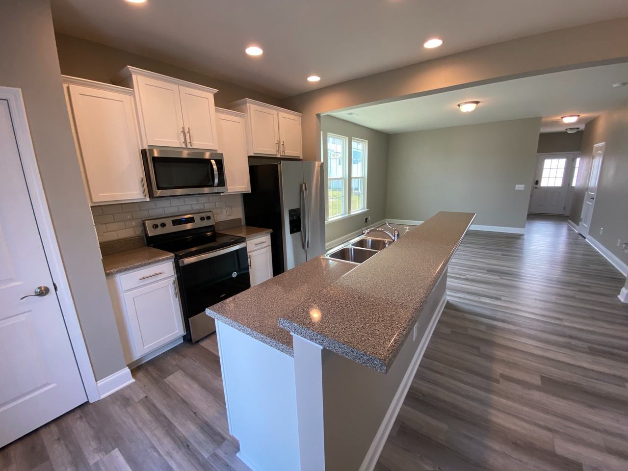 4707 Princess Lita Way - Photo 7 of 18