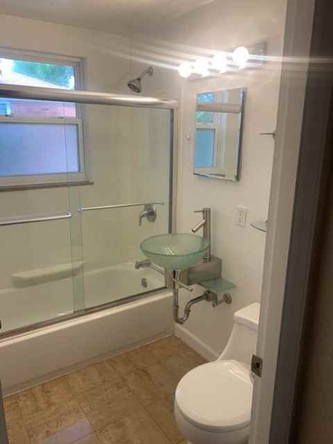 4385 Coleridge St - Photo 3 of 18