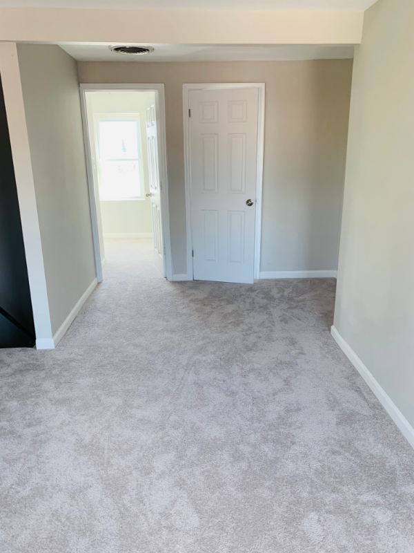 823 W Lexington St - Photo 2 of 9