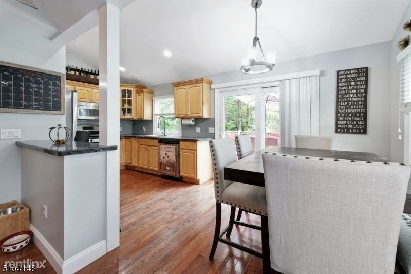 6 Clubhouse Rd - Photo 2 of 10