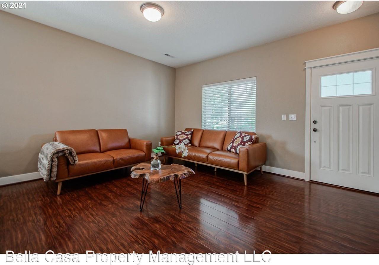 568 S Donna Dr - Photo 3 of 31