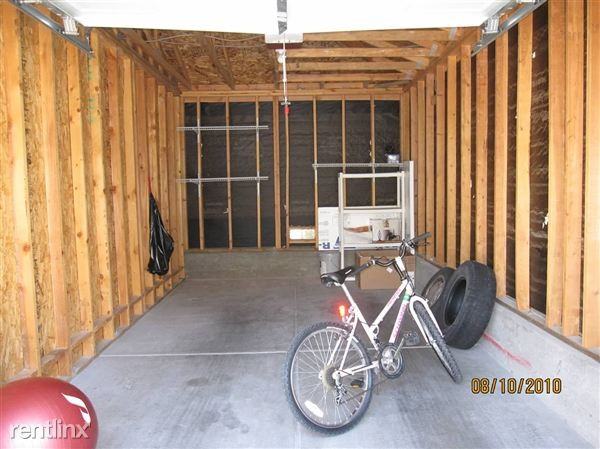 700 Carnegie St - Photo 2 of 12