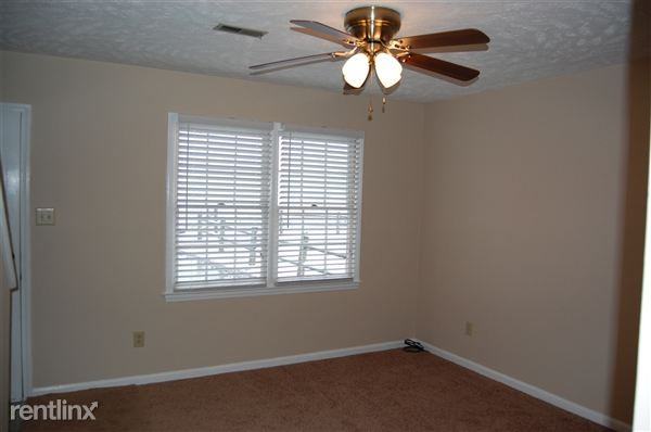 Bt Apartments - Photo 3 of 5