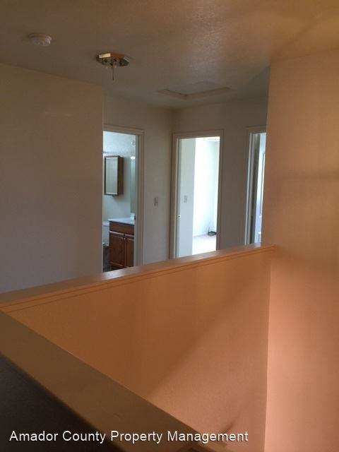 230 Terrace View Cir - Photo 2 of 19