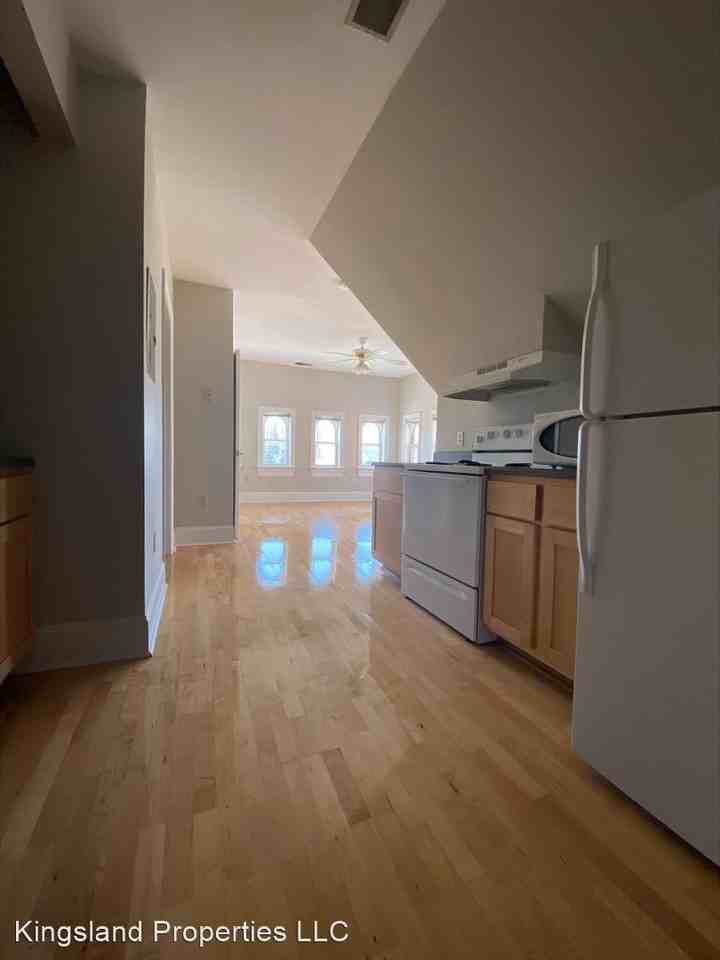 3805 Lindell Blvd - Photo 2 of 6