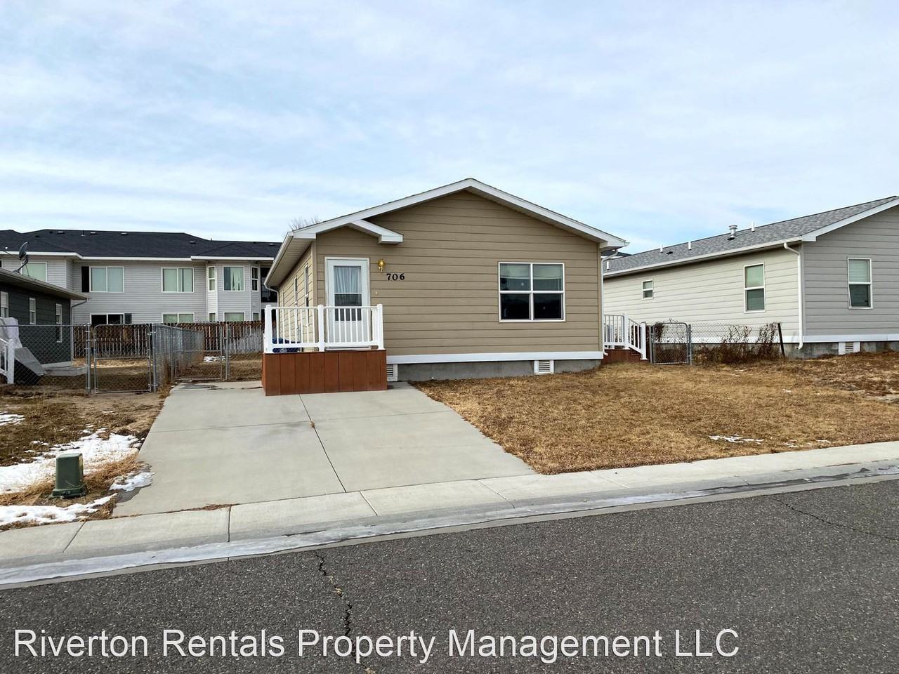 706 Dickinson Ave - Photo 2 of 31