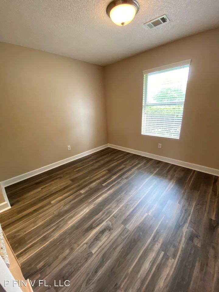 37 Marella Ct - Photo 2 of 16