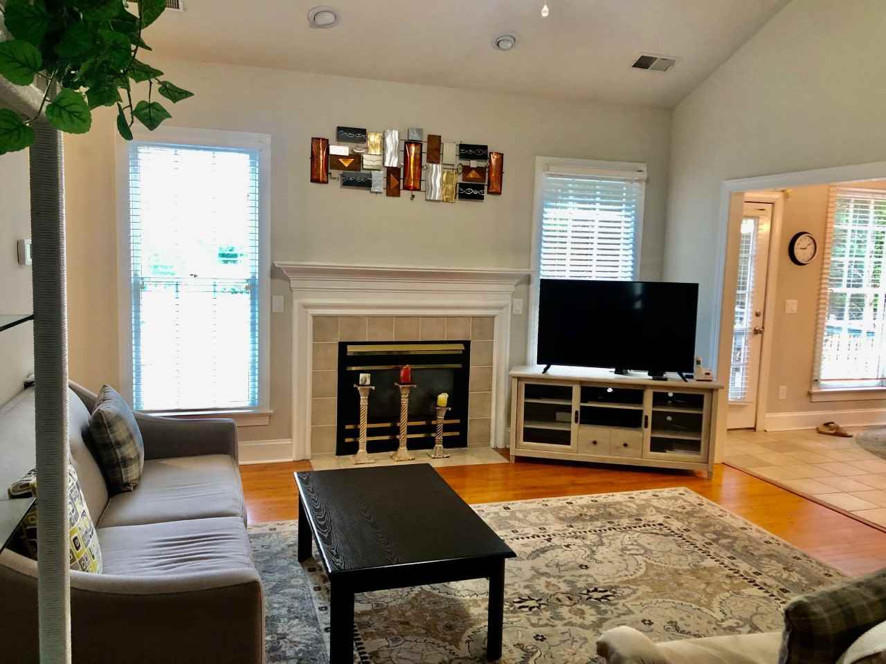 7721 Rathlin Ct - Photo 2 of 7