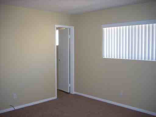 1333 Weaver St - Photo 2 of 7