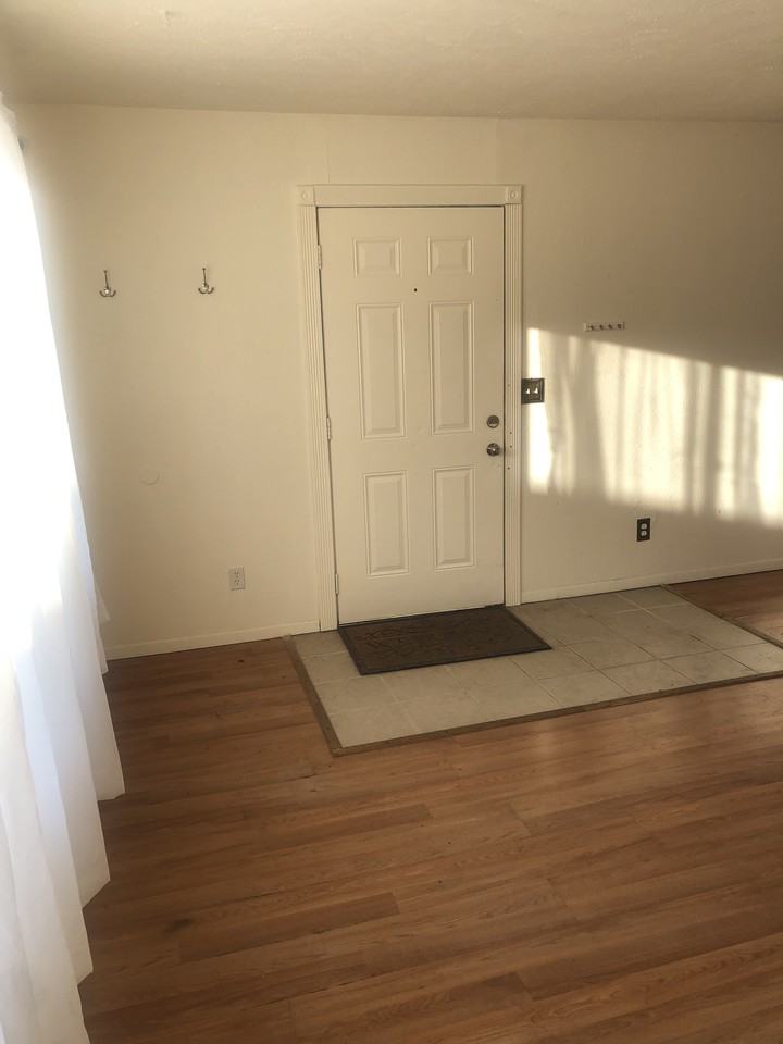 3202 Tarwater Ave #1 - Photo 3 of 8