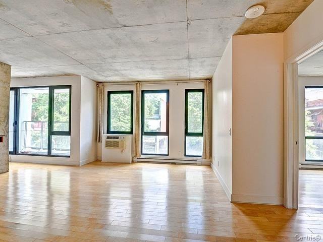 1414 Rue Chomedey - Photo 3 of 24