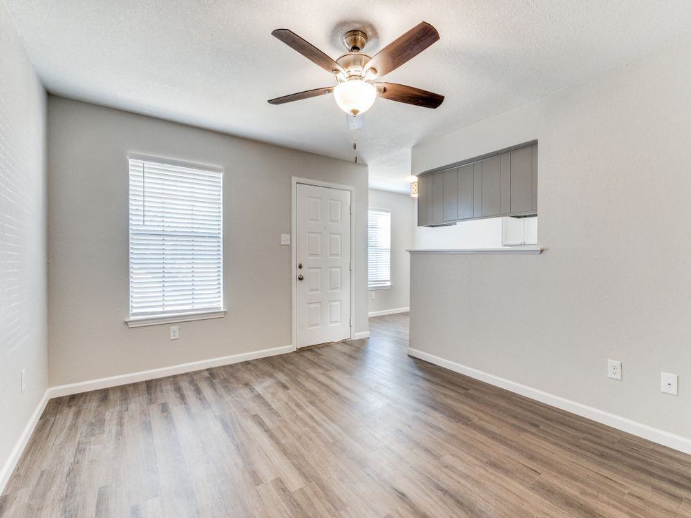 3216 Walton Ave - Photo 2 of 12