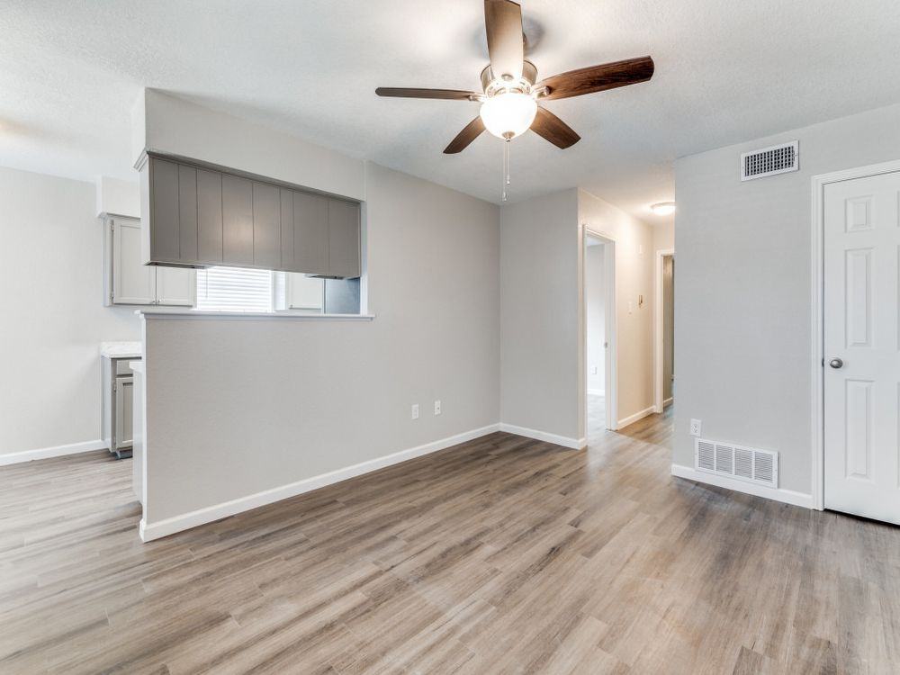 3216 Walton Ave - Photo 3 of 12