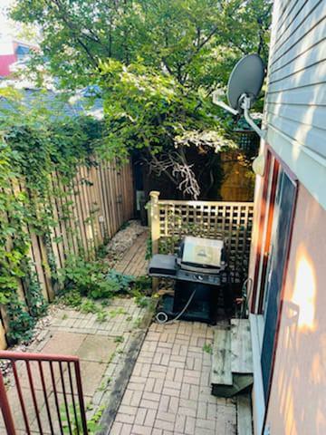 40 MacLaren Street - Photo 5 of 12