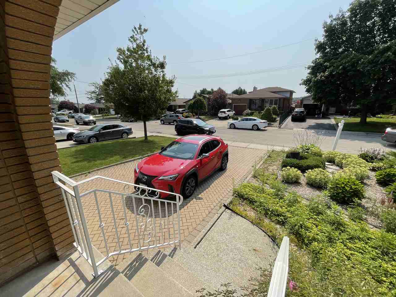 90 Napoli Drive - Photo 2 of 17