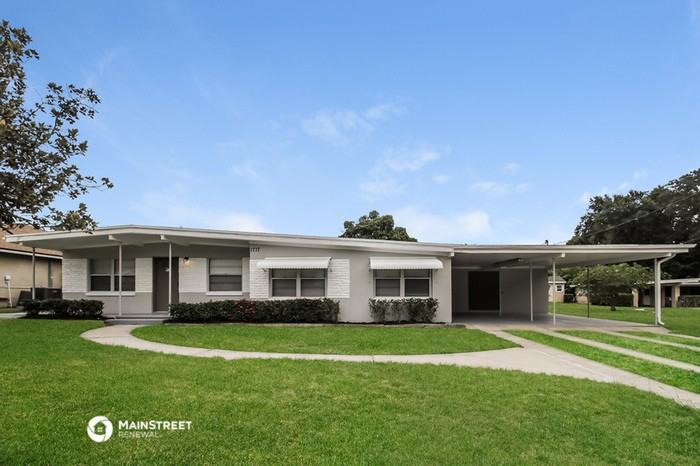 1717 Curry Ave - Photo 2 of 17