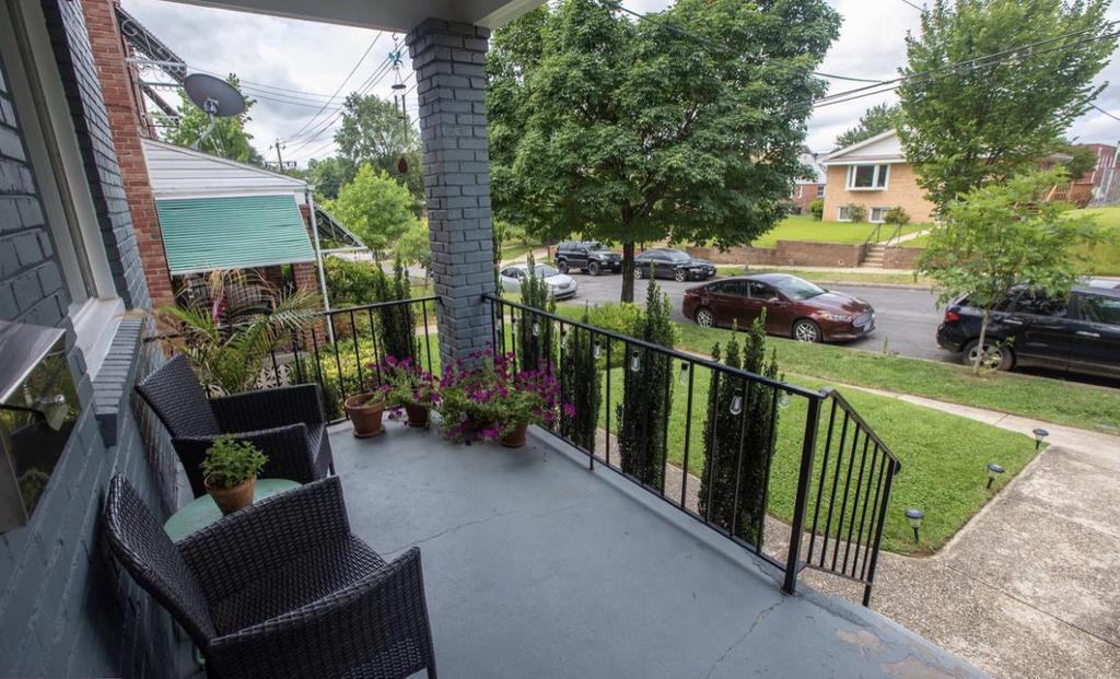 127 47th St Ne - Photo 3 of 19