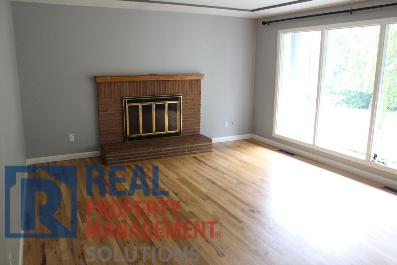 2731 Sw Taylors Ferry Rd - Photo 2 of 44