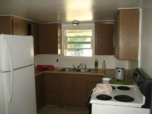 600 NW T St - Photo 3 of 6