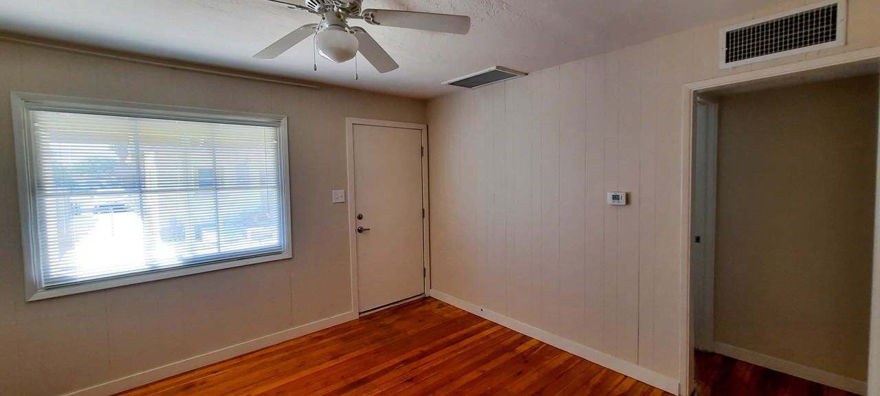 1238 E Pierce St - Guest House - Photo 4 of 8