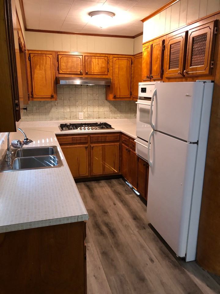 1203 Benton Ave #1 - Photo 4 of 13