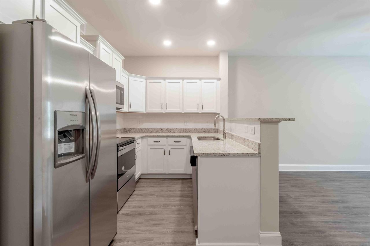 230 Smithson Ln #D - Photo 4 of 13