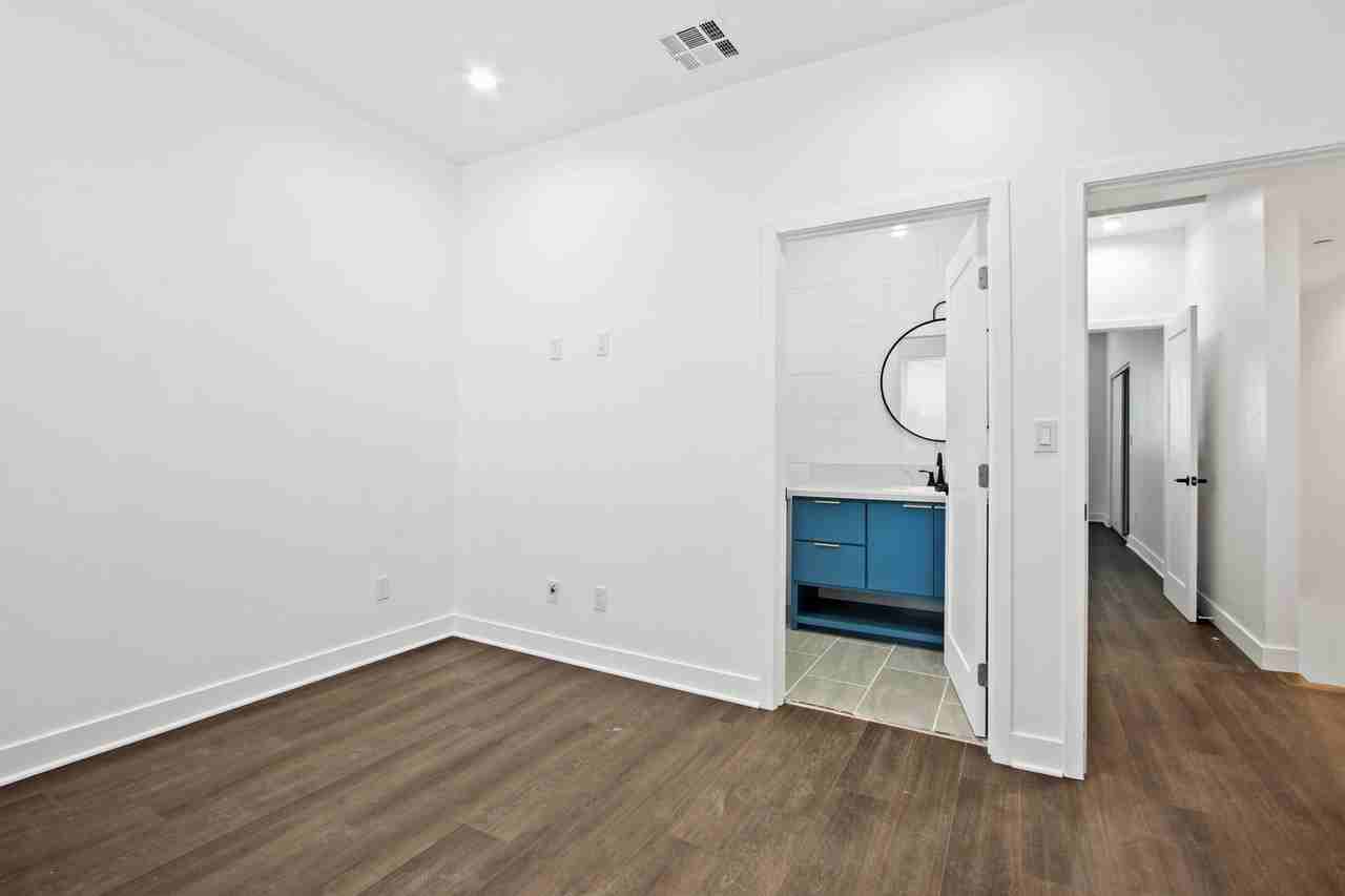 1137 S Lorena St #1137 - Photo 7 of 14