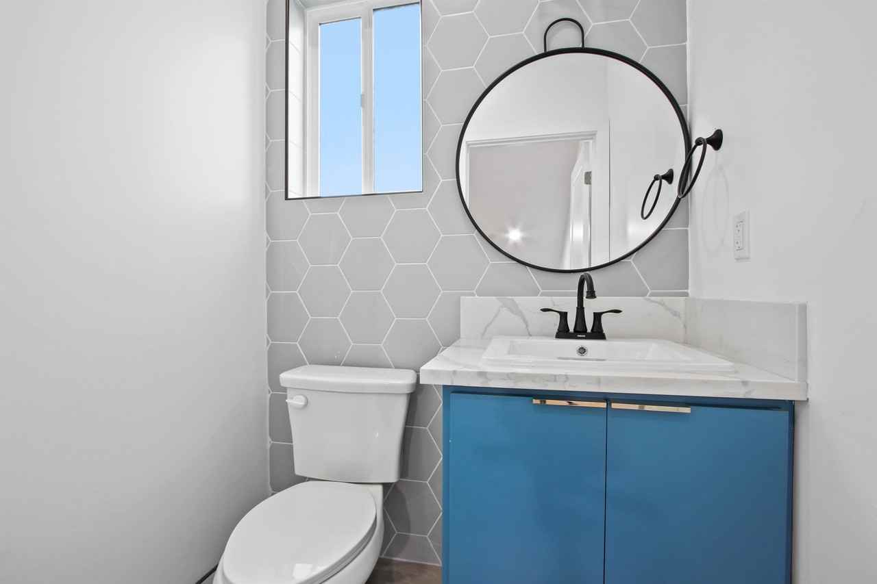 1137-1139 S. Lorena Street (4 UNITS) - 1137 1/2 #1137-1-2 - Photo 5 of 11